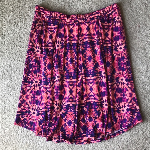 LuLaRoe Dresses & Skirts - LLR Madison Swing Skirt WITH POCKETS!